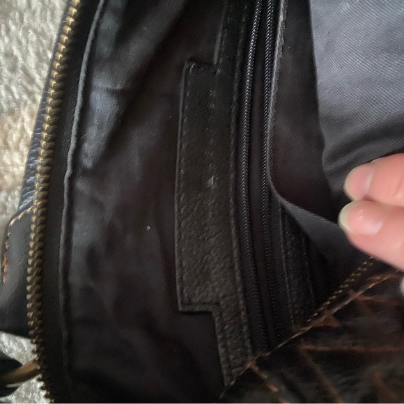 Wilsons Leather Black Shoulder Bag - Picture 6 of 11